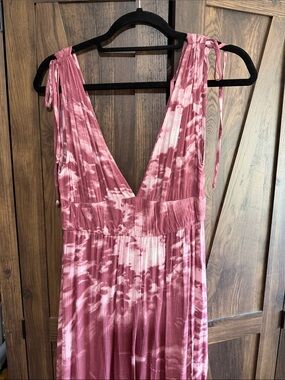 Pink Tie-Dye Maxi Dress with V-Neck